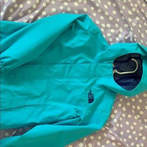 Girls Northface windbreaker
